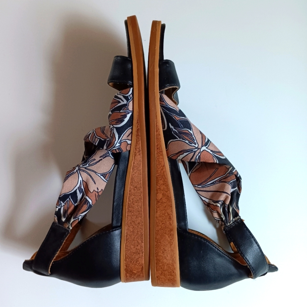 Naturalizer Ivette Wedge Sandals Size 8.5M Black - Picture 4 of 9